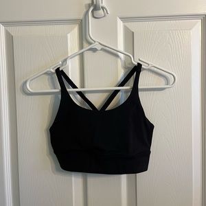 Black Lululemon sports bra